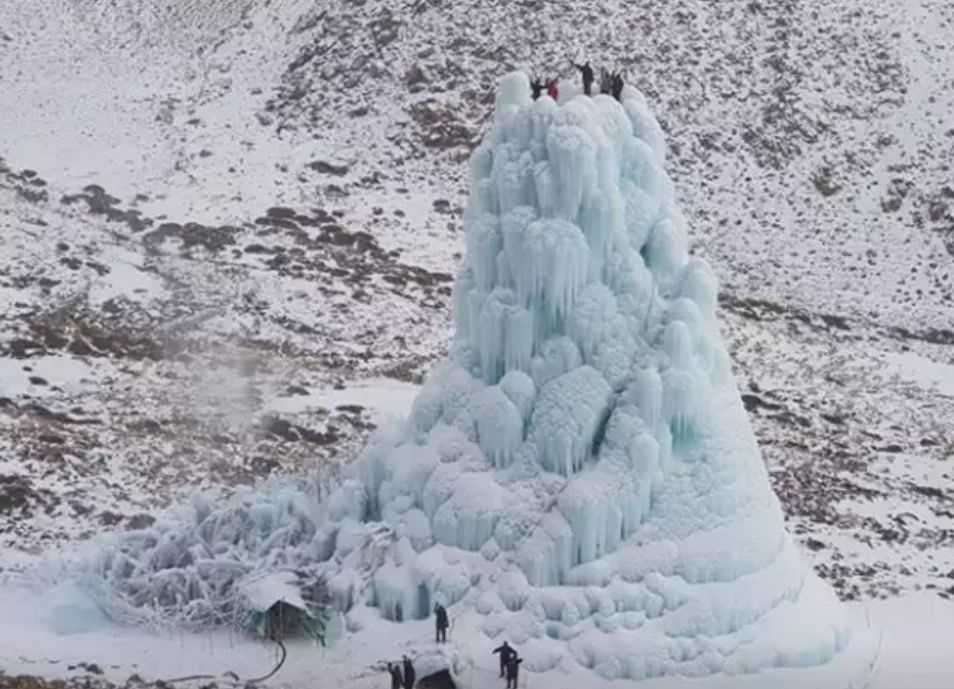 Photo of Heading to Ladakh This Summer? the 'Ice Cafe' Deserves a Spot in Your To-Do-List. by Saumitra Shinde