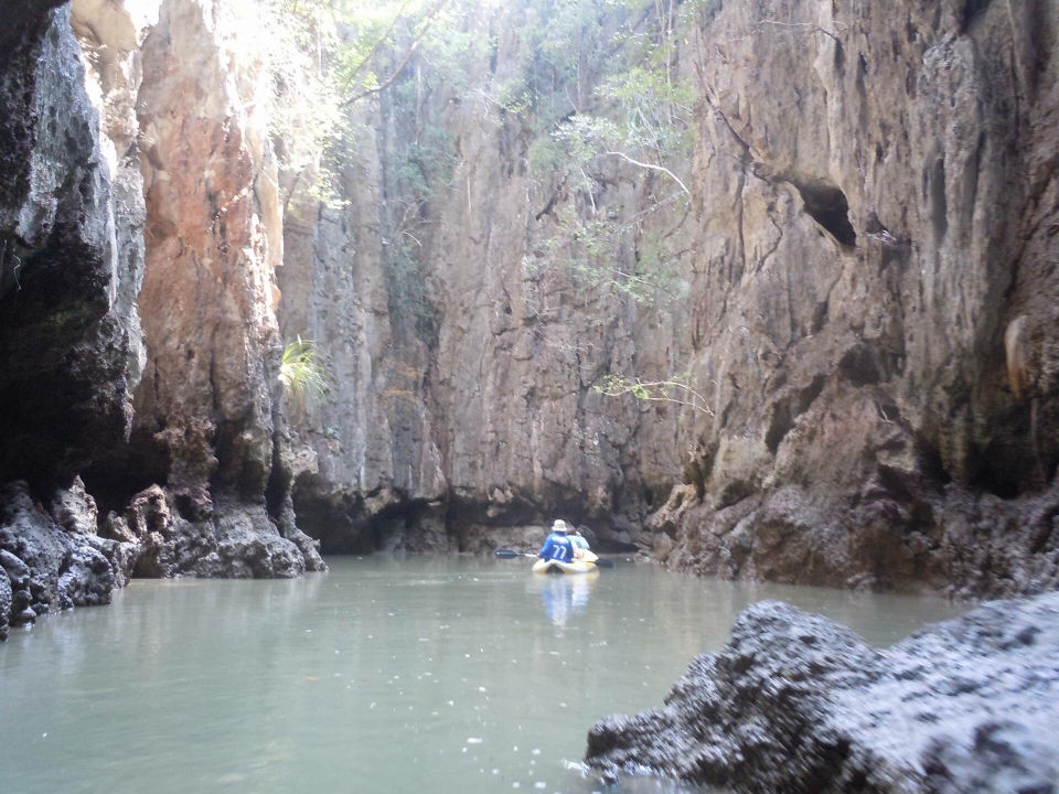 Photo of Phang Nga Bay by Charu Rawat