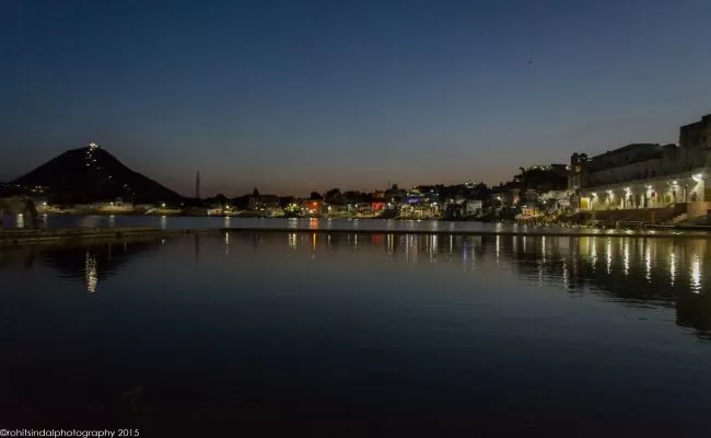 Photo of Pushkar Lake, Pushkar, Rajasthan by Travelpoppers