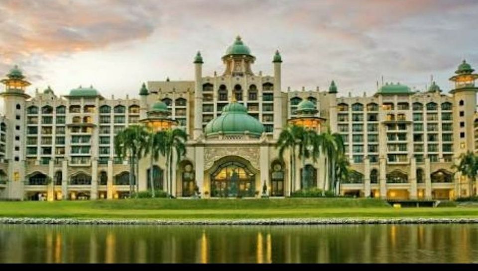 Photo of Explore Malaysia in a "royal" and an "infinite" way (budget friendly!) by Pooja Bhasin