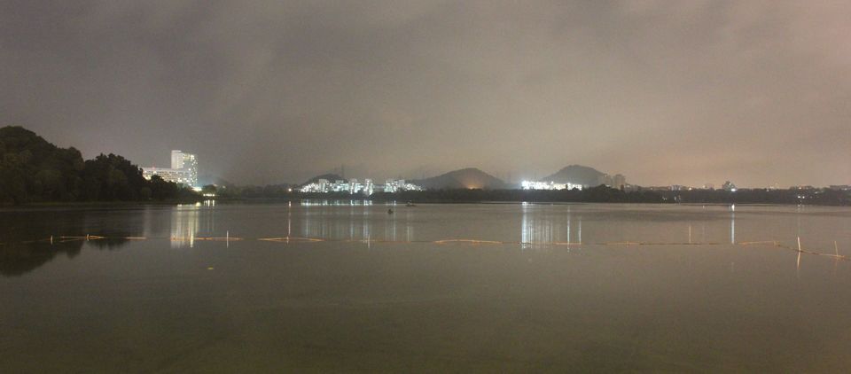 Photo of Powai Lake, IIT Area, Mumbai, Maharashtra, India by Shashank