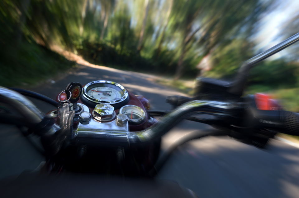 Photo of 2 bikes, 3 friends and some 40 hair pin bends! VALPARAI. 6/19 by Paras Mohamed