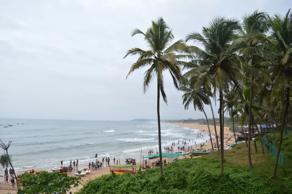 Photo of Sinquerium Beach, Candolim, Goa, India by Paras Mohamed