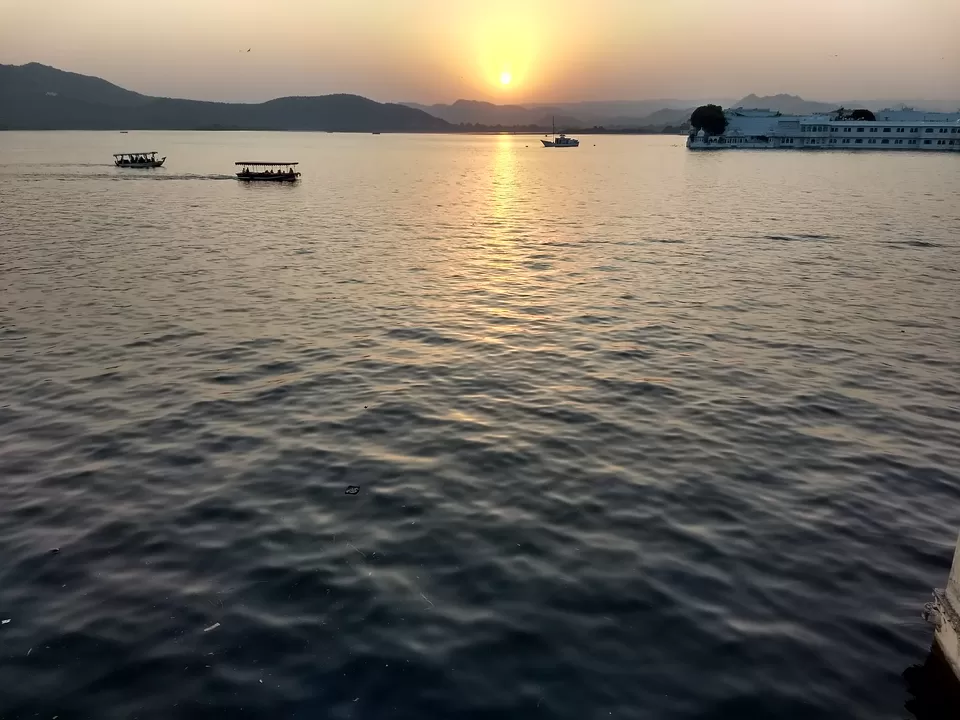 Photo of Lake Pichola, Pichola, Udaipur, Rajasthan, India by Nisarg Pandya