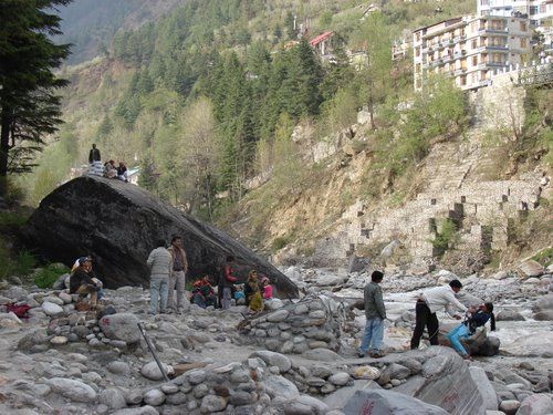 Photo of Vyas Vatika, Manali, Himachal Pradesh, India by Navedita Rai
