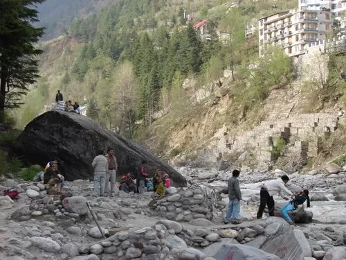 Photo of Vyas Vatika, Manali, Himachal Pradesh, India by Navedita Rai