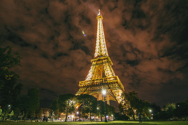 Photo of Eiffel Tower, Avenue Anatole France, Paris, France by Himani Khatreja
