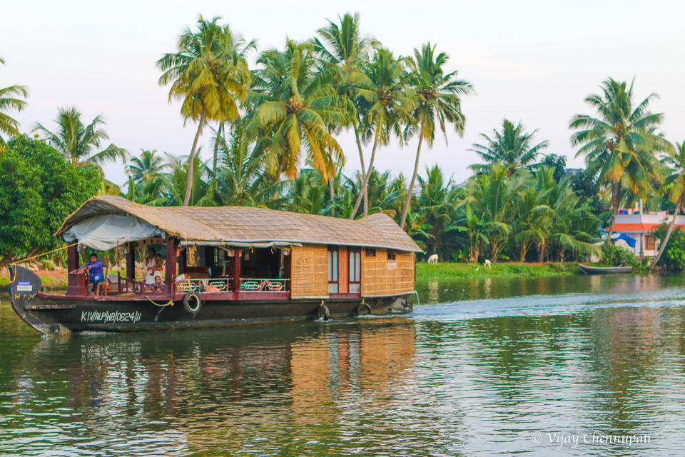 Photo of Alleppey, Kerala, India by Disha Kapkoti
