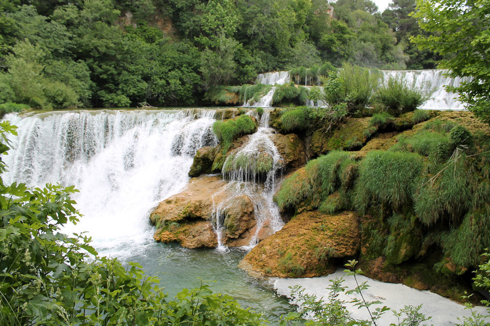 Photo of Plitvice Lakes National Park, Plitvička Jezera, Croatia by Tripoto