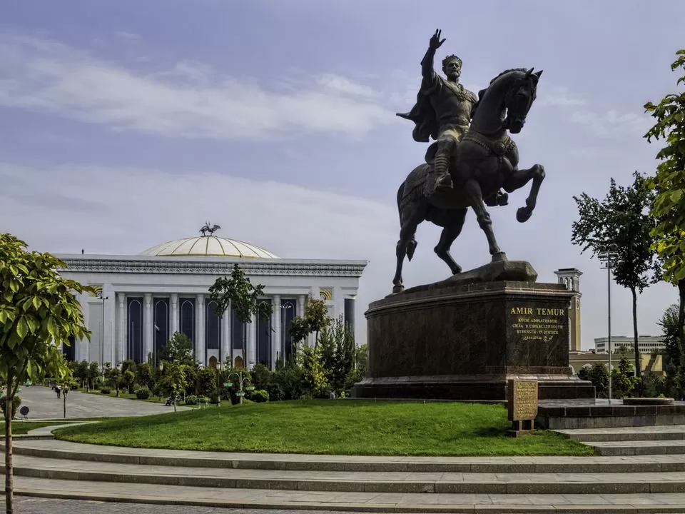 Photo of Independence Square, Tashkent, Uzbekistan by Shipra Shekhar
