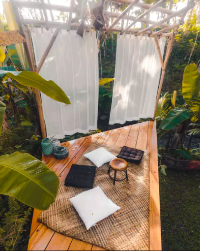 Photo of This Hidden Bamboo Hut In Bali Is A Tiny Piece Of Paradise That You Can't Miss by Aakanksha Magan