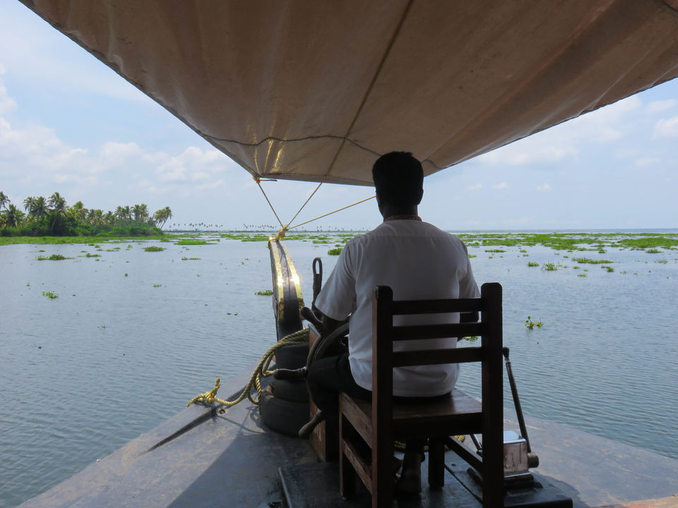 Photo of Floating on the serene backwaters of Kerala! by Deepa Subramanian