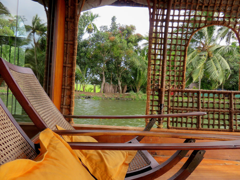 Photo of Floating on the serene backwaters of Kerala! by Deepa Subramanian