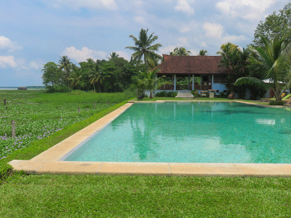 Photo of Floating on the serene backwaters of Kerala! by Deepa Subramanian