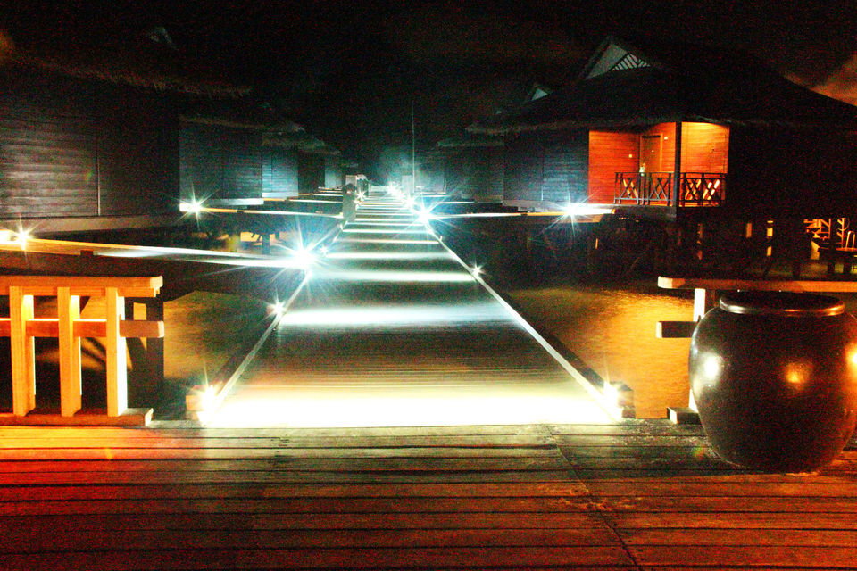 Photo of This Resort Has An Open Air Theatre And Sits In The Middle Of A Coral Island by Sugato