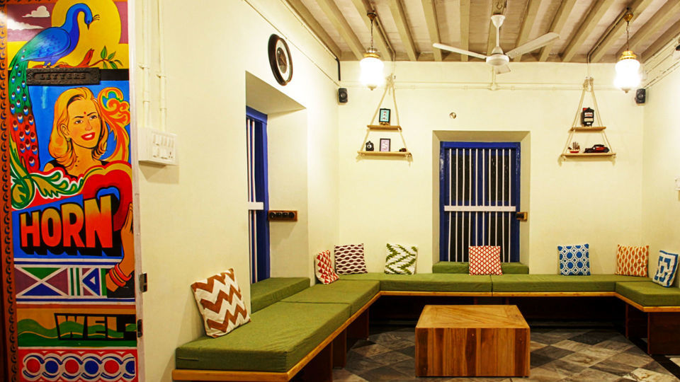 Photo of Horn Ok Please Hostel – A Backpackers Paradise In The Middle Of The Chic Bandra District In Mumbai by Aakanksha Magan