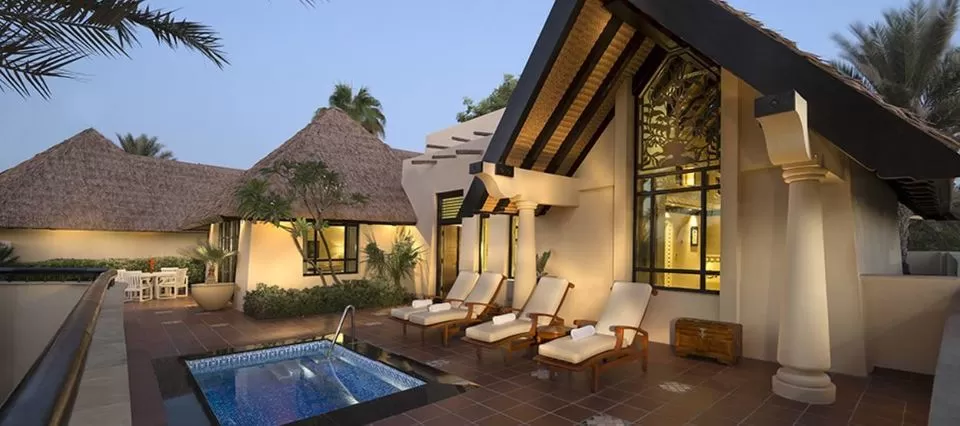 Photo of Jumeirah Beach Hotel - Jumeirah - Dubai - United Arab Emirates by Himani Khatreja