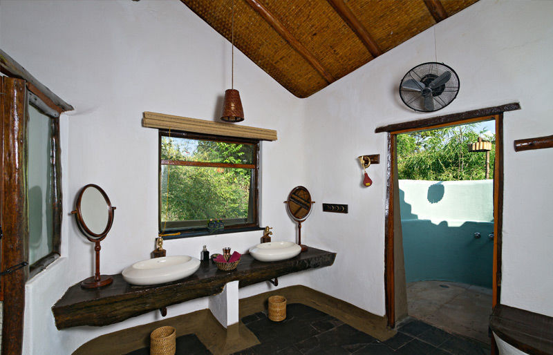Photo of Deep In The Middle Of A Jungle Is A Wildlife Lodge, And Here's Why It's The Perfect Getaway by Himani Khatreja