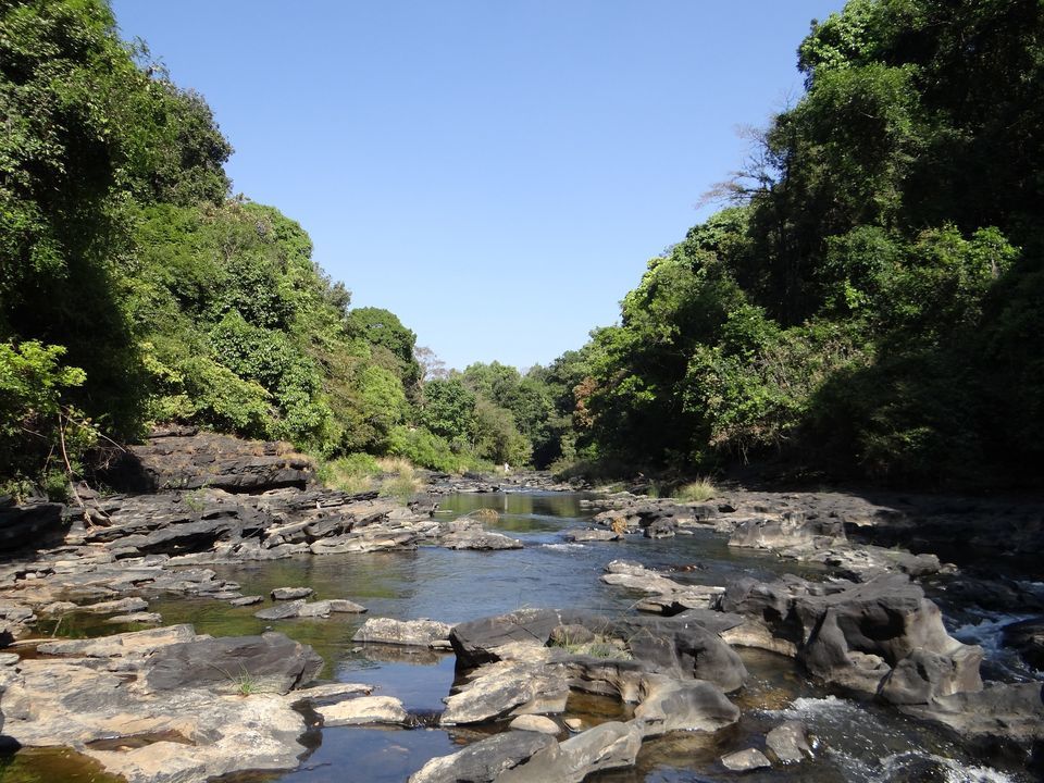 Photo of Mumbaikars, This DIY Night Trek Through Forts And Waterfalls Is Perfect For This Weekend by Amrita