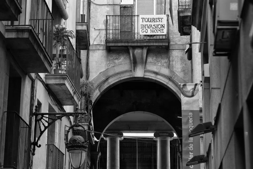 Photo of Barcelona, Spain by Himani Khatreja