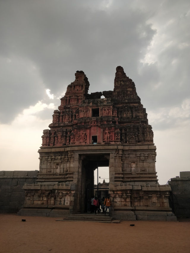Photo of Hampi Bahala Channagide! - Day 2 by Vishal Sinha