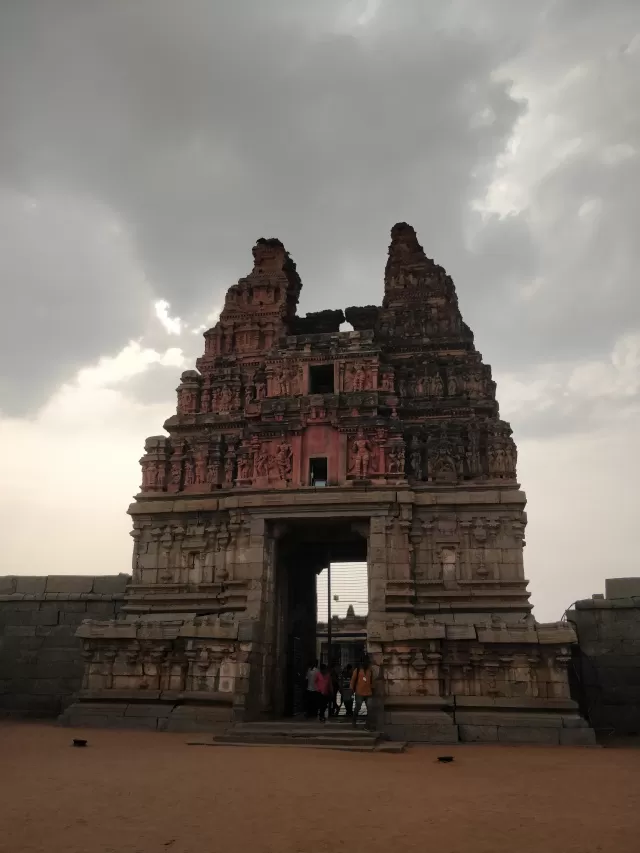 Photo of Hampi Bahala Channagide! - Day 2 by Vishal Sinha
