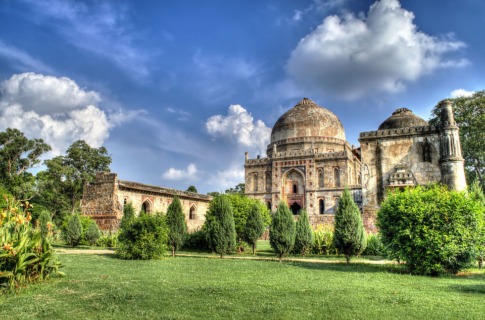 Photo of From Tawaifs to Ravish Kumar, This Edition Of The Delhi Heritage Walks Festival Has It All 1/7 by Himani Khatreja