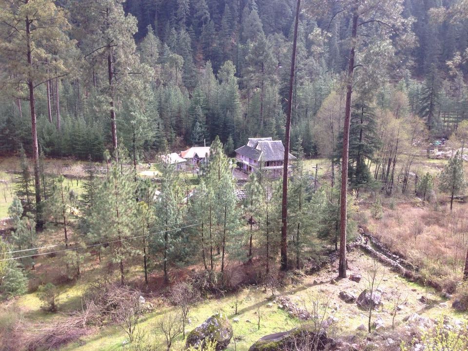 Photo of Kasol with a backpack 2/8 by IBIS