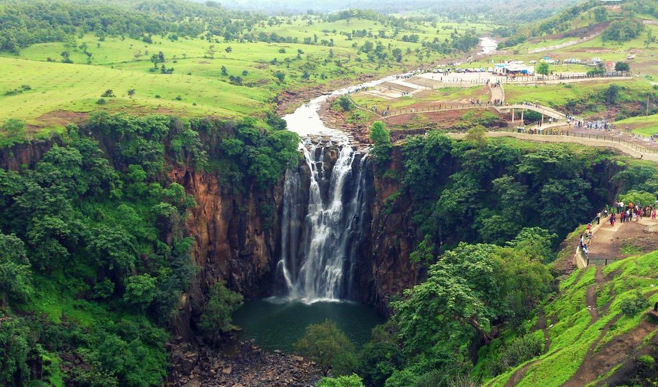 Photo of Everything you should know about the cleanest city of India ! 8/21 by Shikha Singh