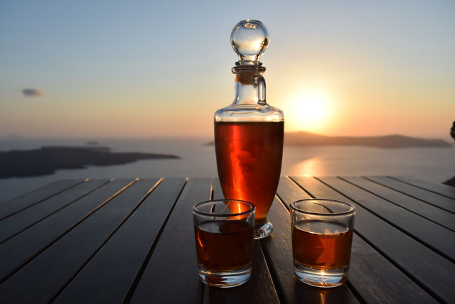 Photo of 5-day guide to the stunning Santorini! 1/7 by Nikita Anand