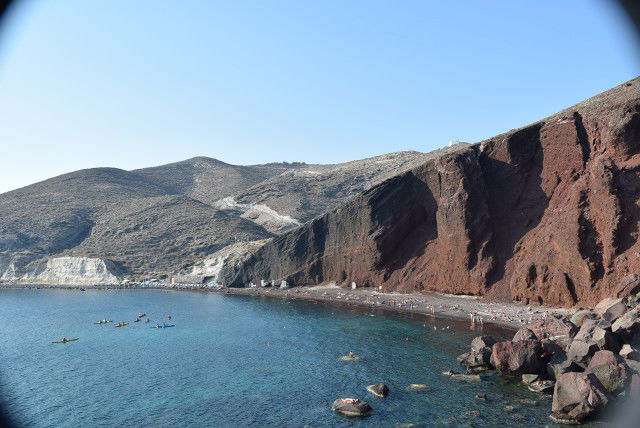 Photo of 5-day guide to the stunning Santorini! 3/7 by Nikita Anand