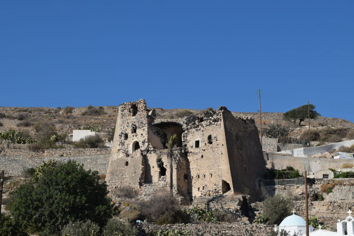 Photo of 5-day guide to the stunning Santorini! by Nikita Anand