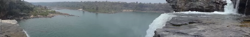 Photo of Chitrakote Waterfalls | Niagara Falls Of India, Tiratha, Chhattisgarh, India by Sneha Vashisht