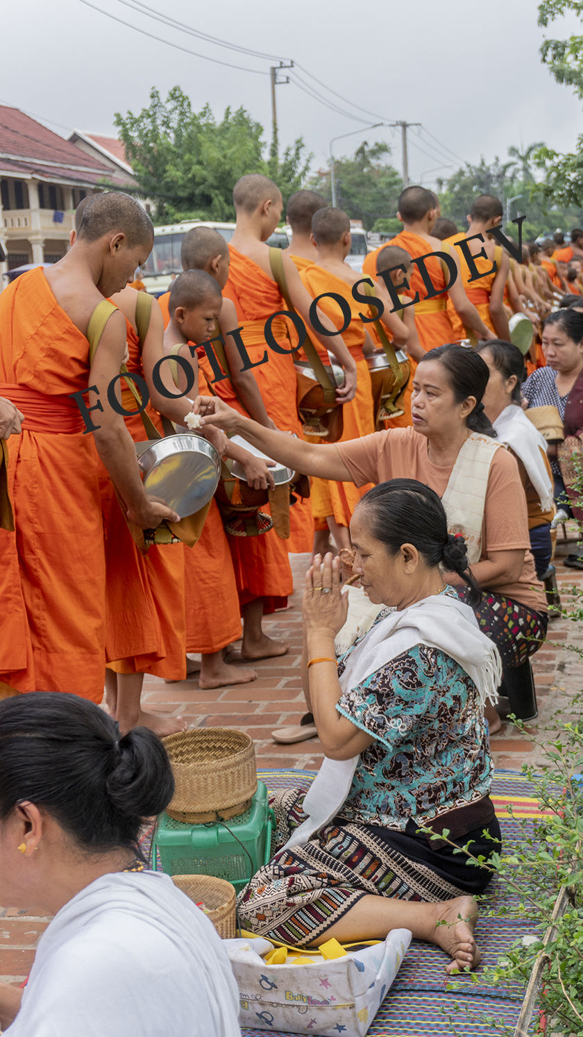 Photo of Luang Prabang's Traditional Alms Giving Ceremony 5/5 by Footloose Dev