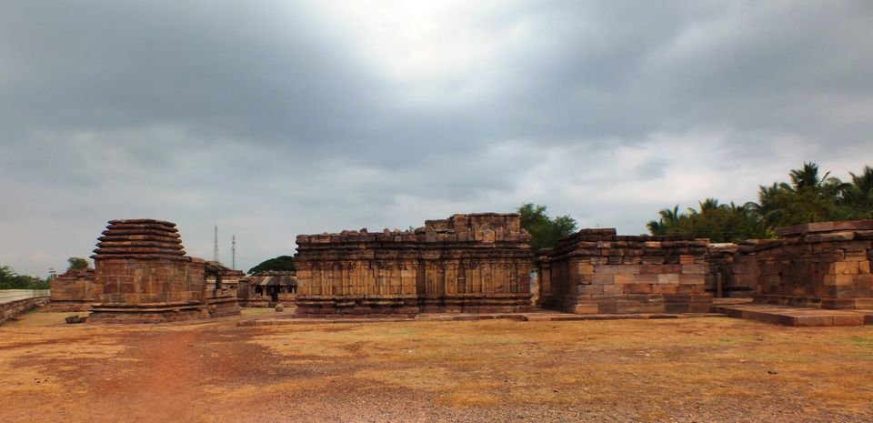 Photo of Aihole - Chalukya Architecture 3/10 by Pushpa Kurup