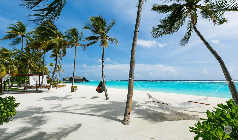 Photo of Top 7 Honeymoon Resorts in Maldives by Smart Holiday Shop
