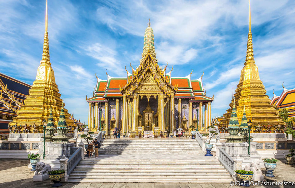 Photo of Best Places to See in Bangkok and Pattaya for Couple in December 1/13 by Smart Holiday Shop