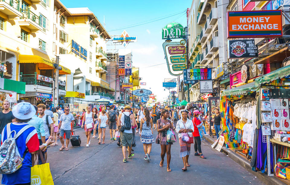Photo of Best Places to See in Bangkok and Pattaya for Couple in December 7/13 by Smart Holiday Shop