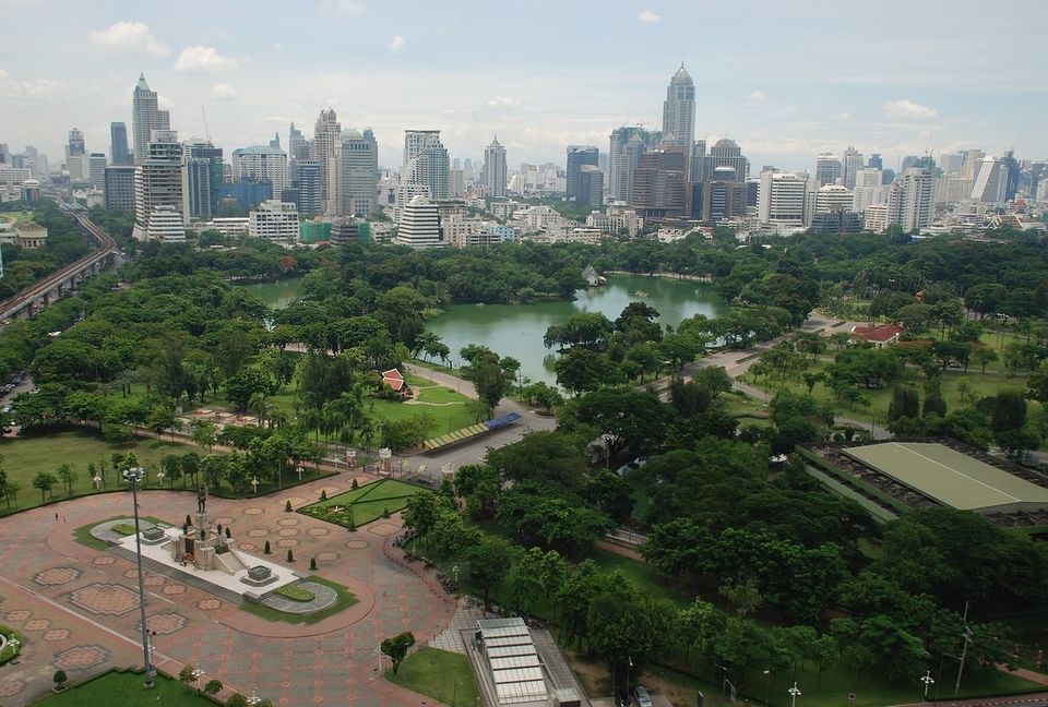 Photo of Best Places to See in Bangkok and Pattaya for Couple in December 8/13 by Smart Holiday Shop