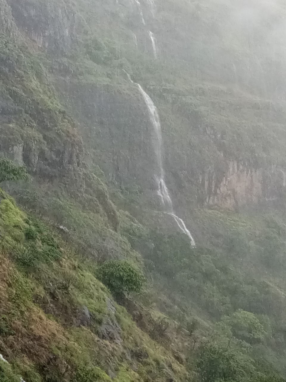 Photo of Kalsubai Peak, Maharashtra, India by Rigved kalekar