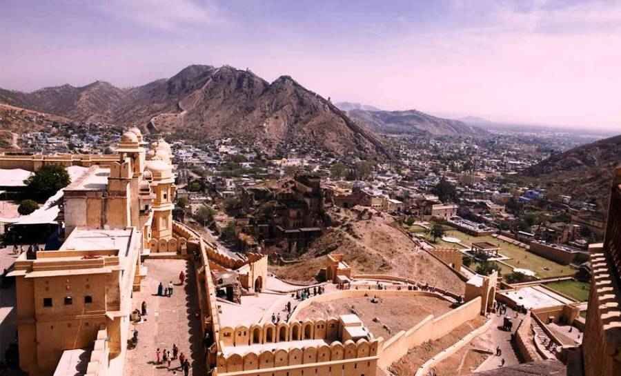 Photo of Historical Sluggish Travel and Foodies Hub: An Experiential Guide to Amer City 2/4 by Pamela Mukherjee