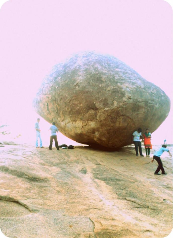 Photo of Krishnas Butter Ball, Mada Koil Street, Maamallapuram, Tamil Nadu, India by Kalyani Barman