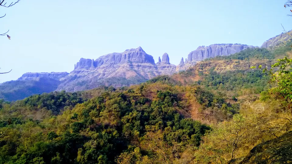 Photo of Mahuli Fort, Asangaon, Maharashtra, India by MUhammed Unais P (TheIndianTrails)
