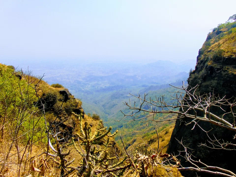 Photo of Mahuli Fort, Asangaon, Maharashtra, India by MUhammed Unais P (TheIndianTrails)