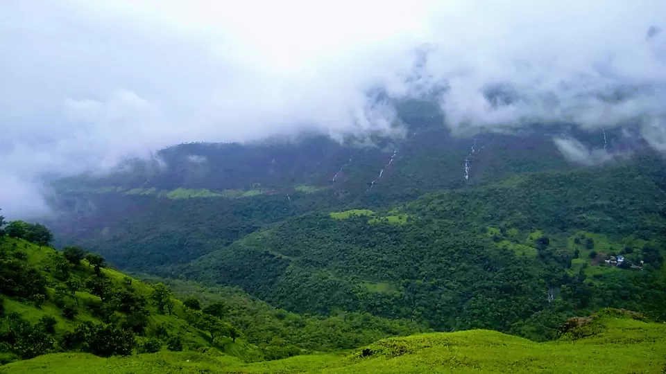 Photo of Garbett Point, Matheran, Maharashtra, India by MUhammed Unais P (TheIndianTrails)