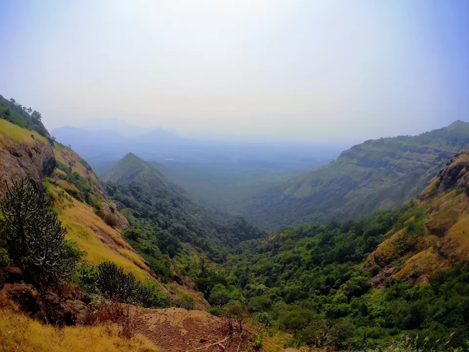 Photo of Chanderi Fort, Maharashtra, India by MUhammed Unais P (TheIndianTrails)