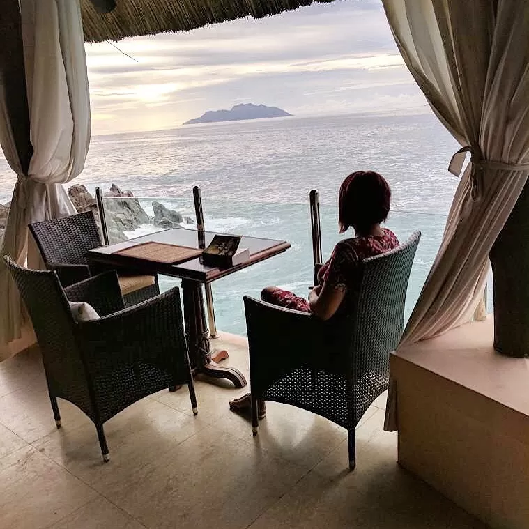 Photo of Sunset Beach Hotel, Glacis, Seychelles by rochels_diaries