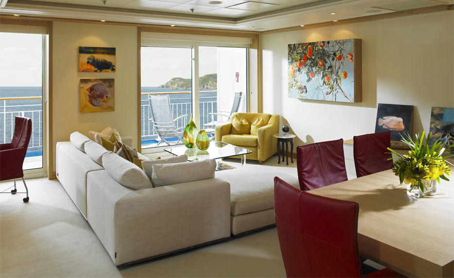 Photo of You Can Travel The World In This Ship & You Will Never Want To Get Off! 4/6 by Le Voyageur