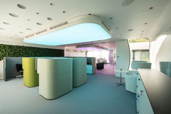 Photo of A glimpse of the first 3-D printed office in Dubai is unbelievable! Take a look. 4/7 by Le Voyageur