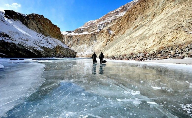 Photo of All You Need To Know About the Delhi To Leh Bus Service 1/11 by Le Voyageur